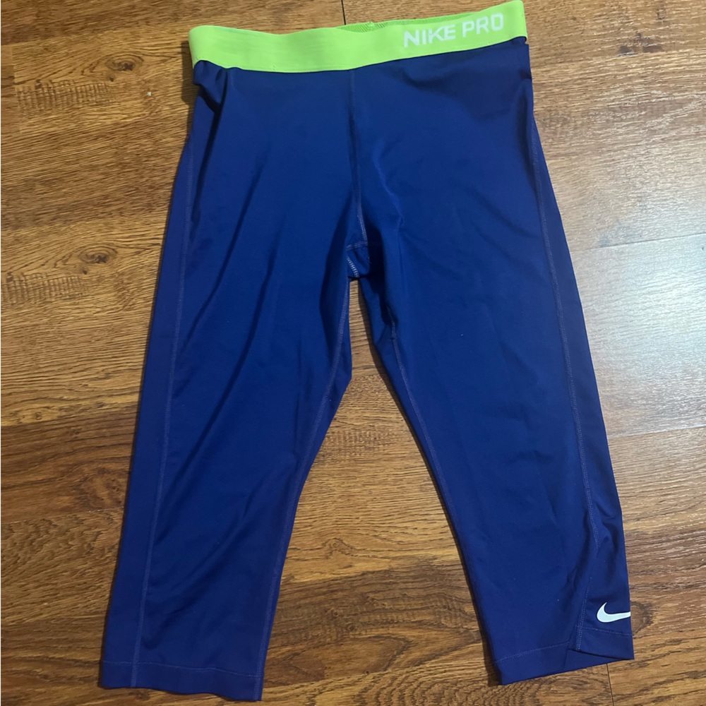 Cropped nike pro leggings